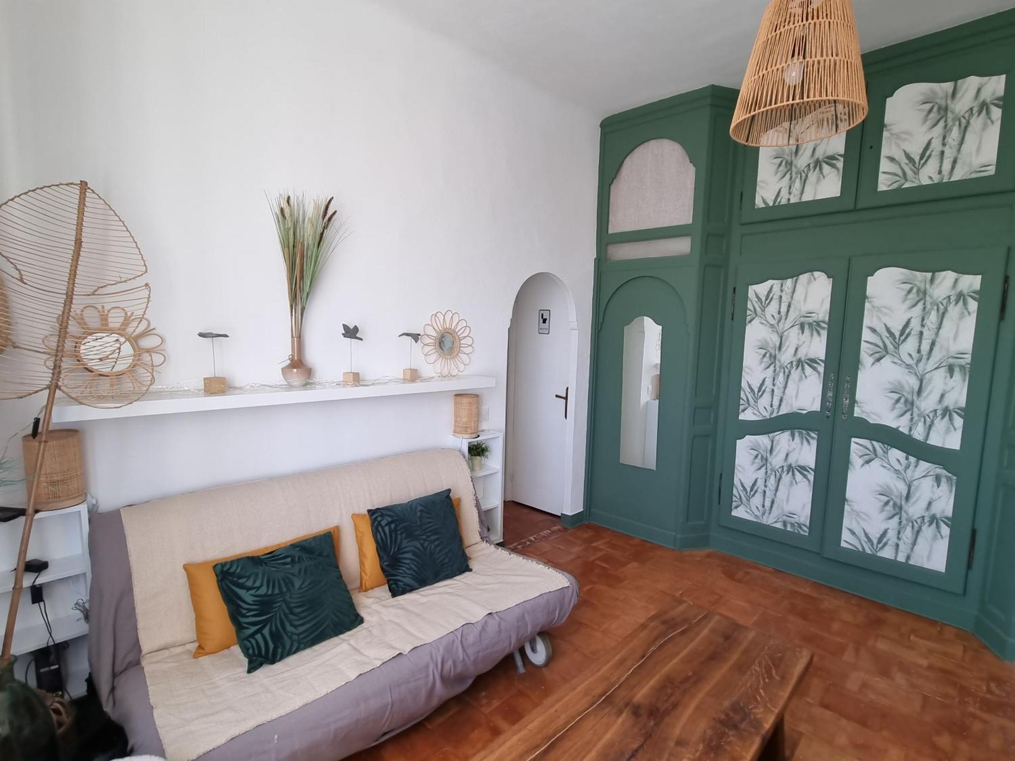 Au Fil De Soi Villa Saint-Julien-de-Peyrolas Exteriör bild
