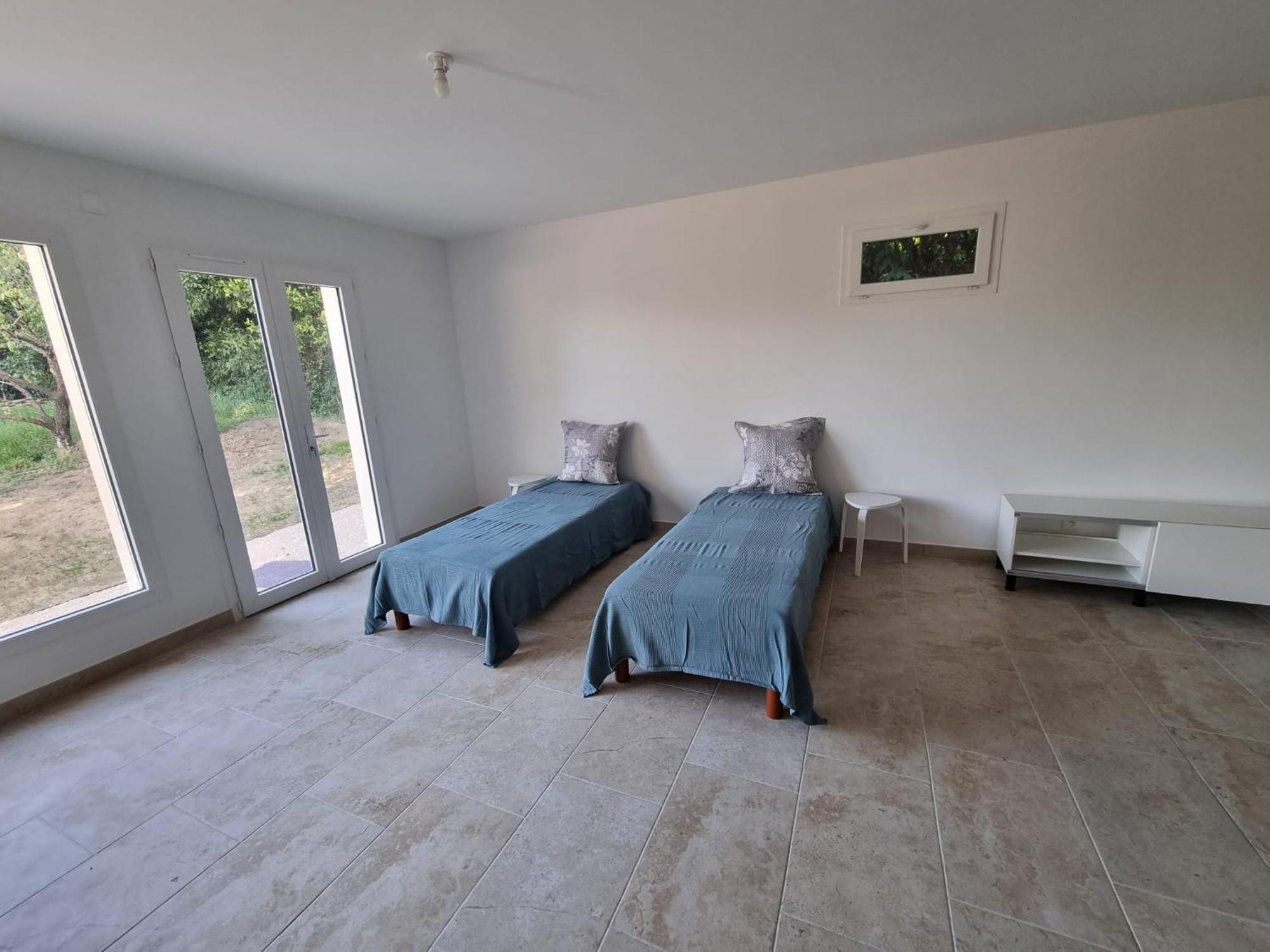 Au Fil De Soi Villa Saint-Julien-de-Peyrolas Rum bild