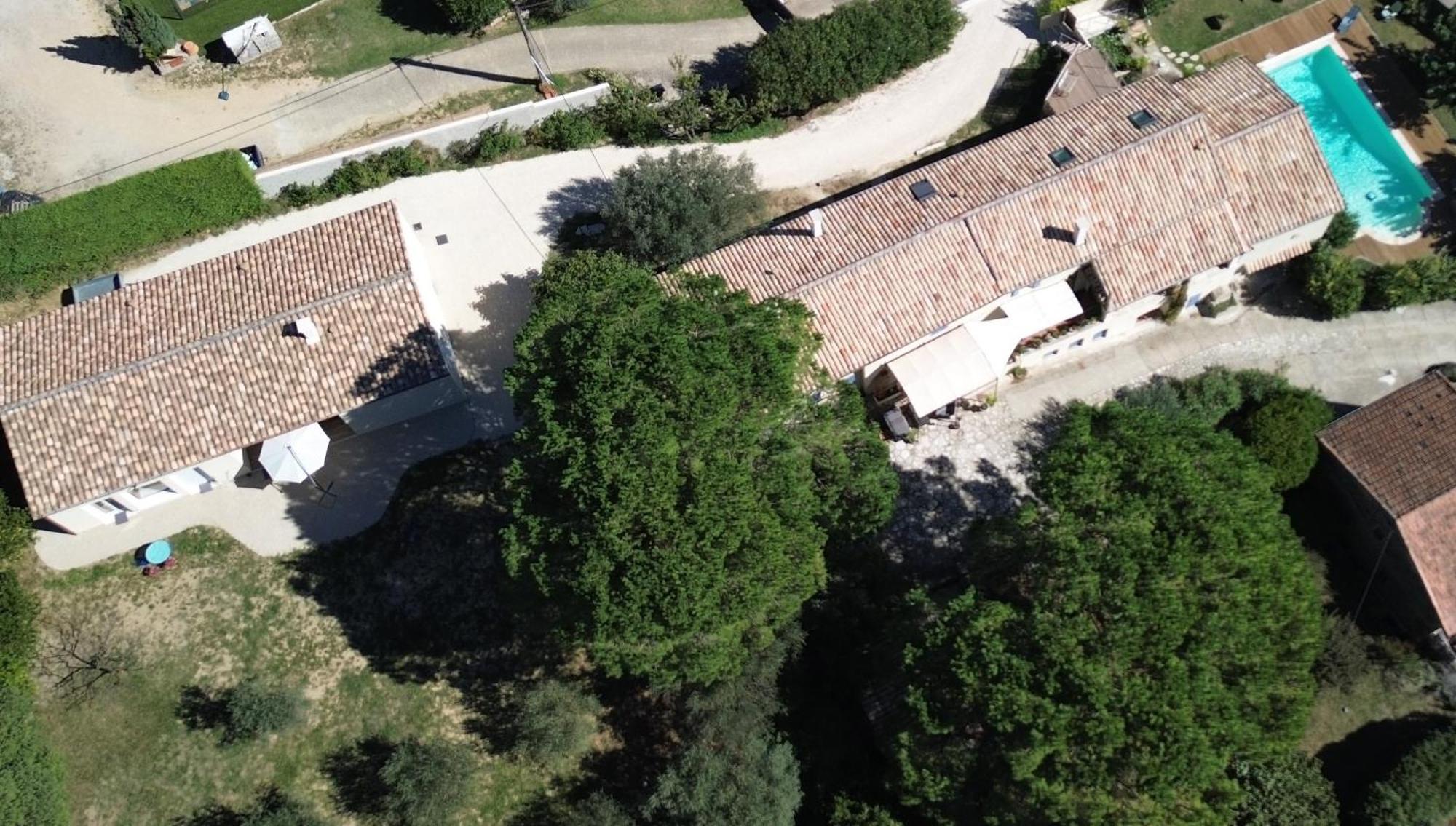 Au Fil De Soi Villa Saint-Julien-de-Peyrolas Exteriör bild